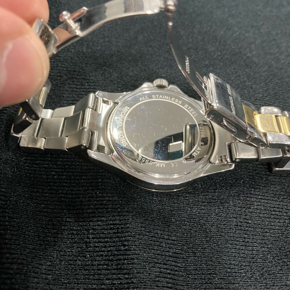 MICHAEL KORS MINI KENLY 2 TONE WATCH - Picture 7 of 9